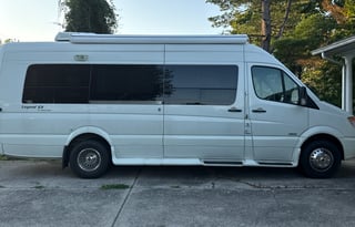 2013 great west legend ex  Mercedes Benz luxury