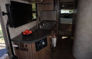2015 Winnebago Itasca Navion iQ 24G