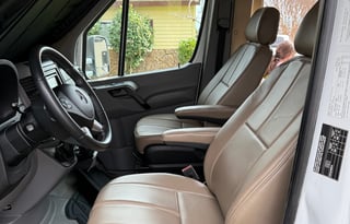 Thor Motor Coach Chateau Sprinter- low miles 18k