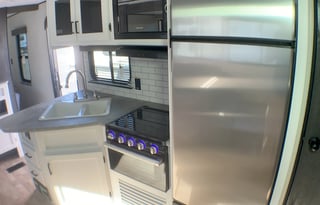 2022 Keystone Hideout 272BH