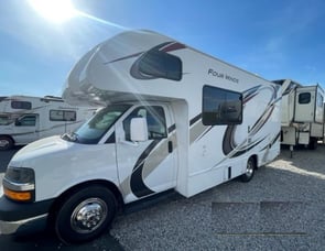 Thor Motor Coach Four Winds 22E