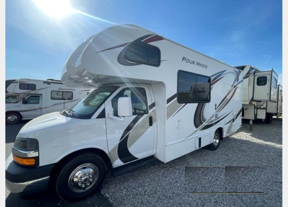Class C Motor Home rentals in San Diego