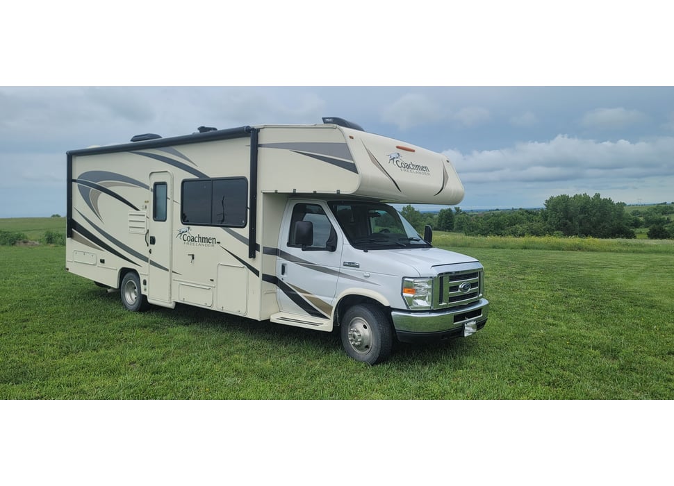 Class C Motor Home rentals in Junction City