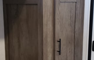 Bunkhouse & Lounge, Fully-Loaded & Turn-key Ready!