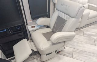 Rare Ultra-Luxury Diesel | Sleeps 9+ | 2 Bath