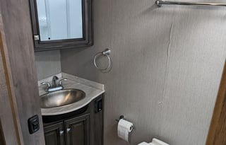 2021 Holiday Rambler Invicta 34MB