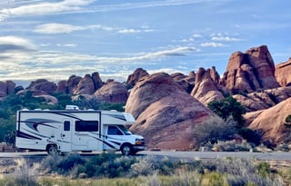 2019 Coachmen RV Freelander 26DS - Low miles