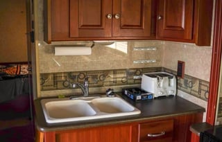 "PET FRIENDLY" Inniss Highway Haven