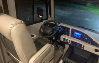 2021 HolidayR Admiral 29M Flexible pick up/dropoff