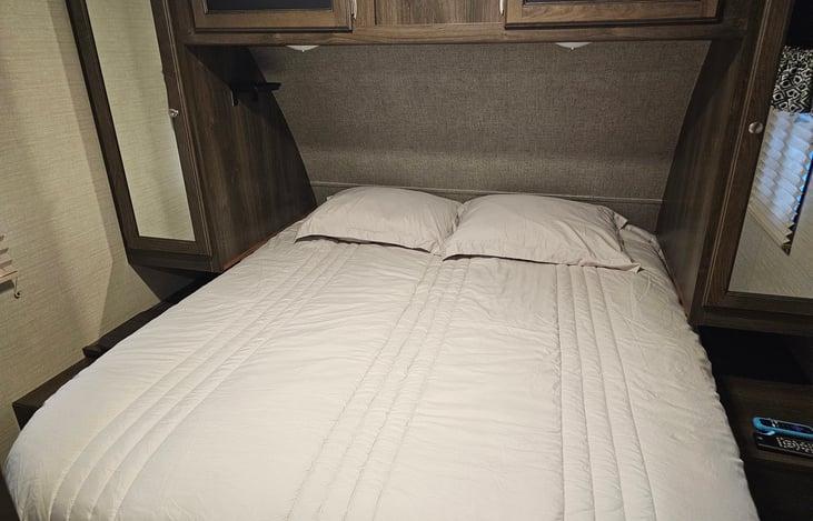 Master bedroom with queen bed and TV with Roku.