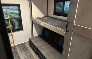 2022 Heartland Mallard 32
