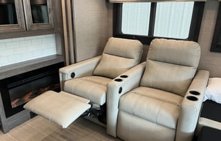 2023 Entegra Coach Vision XL 36C