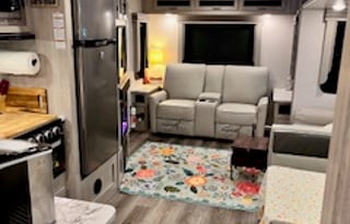 Gray Horse Shanty - Sleep Well, Ride More