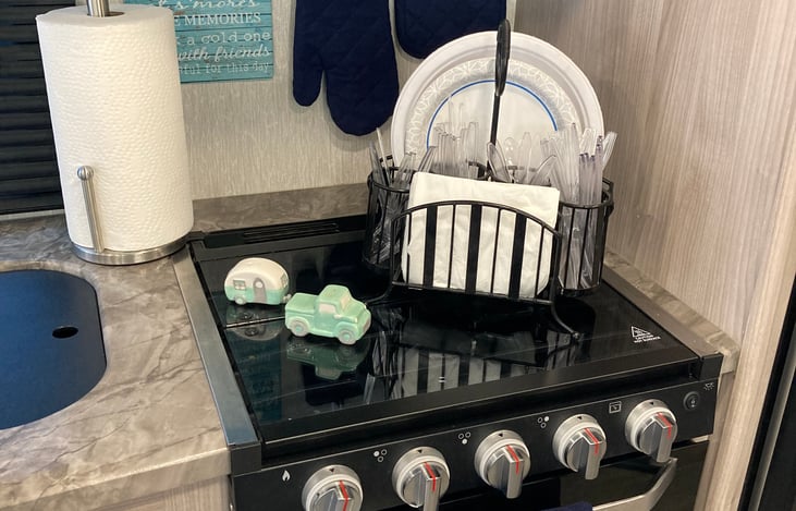 Arrive and don’t worry, we have you all ready to go with some paper towels, napkins, disposable plates and silverware. Please bring extras depending on your needs.