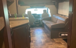 2016 Thor Motor Coach Chateau 31E Bunkhouse