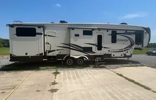 2014 Palomino Columbus F385BH