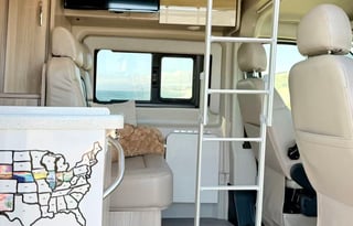 Pop Top Camper Van | Sleeps 4 | Easy Drive