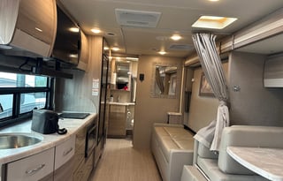 2021 Mercedes Delano 24FB