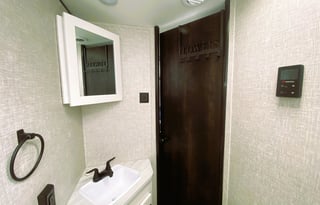 ! Brand NEW 2024 Jam Caravan *Sleeps 8* Luxe Stay!