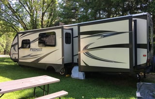 2015 Keystone Premier bullet