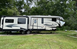 Great Family Escape w/ BunkHouse (Delivery Only)