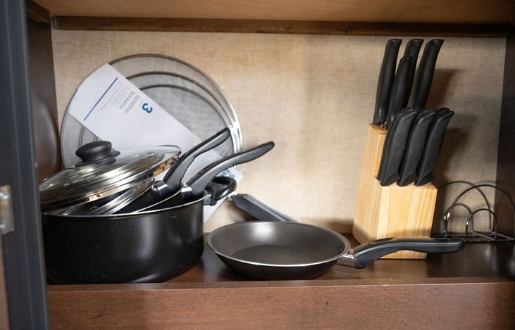 Pots and Pans and steak knives included in your stay!
