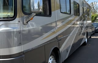 Fleetwood RV Providence 39R
