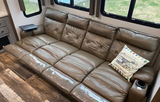 2021 Keystone RV Fuzion 424