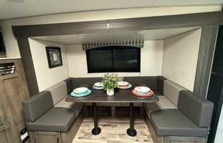 2022 Venture RV Sonic - Family friendly!