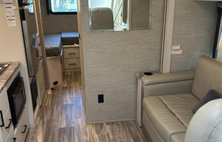 2022 Thor Motor Coach Vegas 24.1 Sleeps 6!