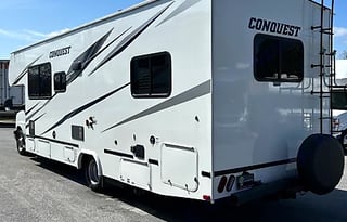 Conquest Medium Easy to Drive Class C