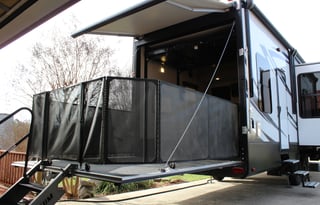 The Country Condo (Delivery Only)