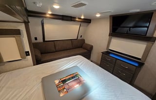 Keystone Montana 3811MS