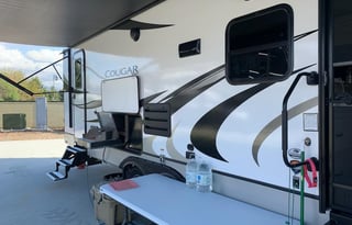 King Master, Fully Loaded Luxury, Turn-Key Ready!