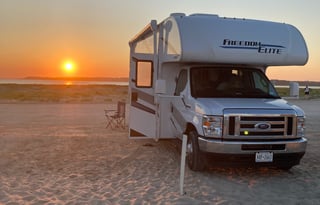 2022 Thor Motor Coach Freedom Elite 23H