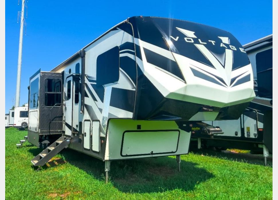 Toy Hauler rentals in North Charleston