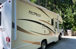 2017 Thor Motor Coach Freedom Elite 24FE "BELLA"