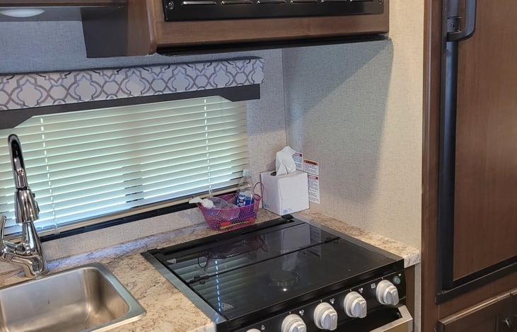 Microwave/Stove/Oven