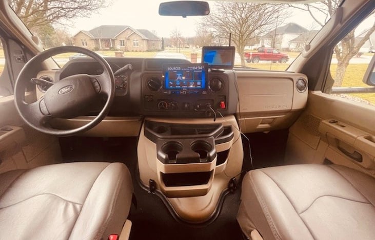 Cab with Rear Back UP Camera, GPS Navigation System