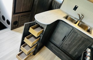 2023 Coachmen Leprechaun