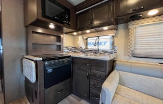 Family Bunkhouse Sleeps 8-10