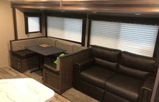 2019 Keystone RV Hideout 27DBSWE