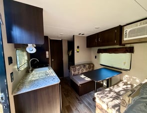 Keystone RV Summerland Mini 1800BH