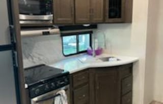 2018 Forest River RV Heritage Glen LTZ 368RLBHK