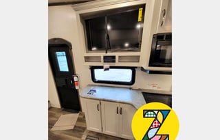 Z RV Adventures "EVA"