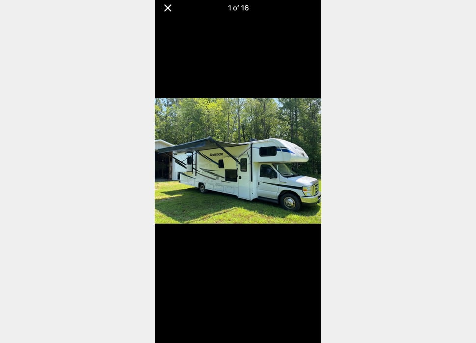 Class C Motor Home rentals in Richmond