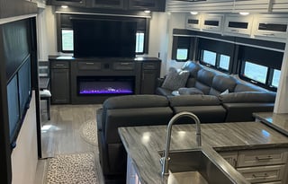 2025 Keystone Cougar Midnight Edition Fifth Wheel