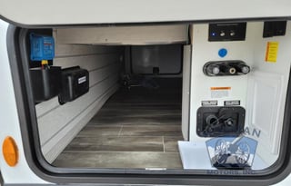 SOCIAL DETOX! Beautifully Modern, Open Concept RV with Toddler Bed!
