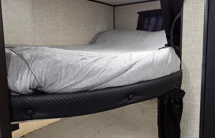 Bunk beds with full beds