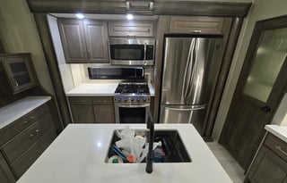 2021 Solitude 375RES-R